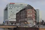 274038