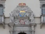 274588