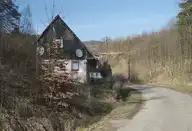 27500