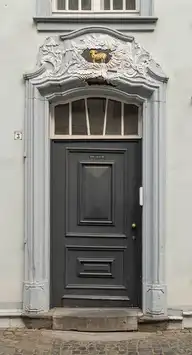 277579