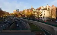 281121