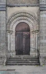 282358