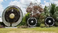 282925
