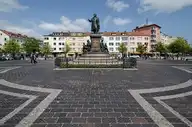 289883