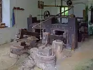 294749