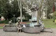 295353