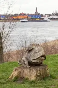 29757