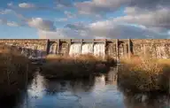 298873