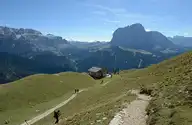 300530