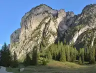 300806