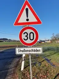 302686