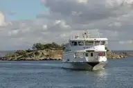302970