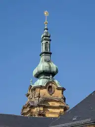303652