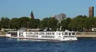 305151