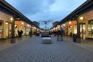 306286