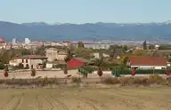 308085