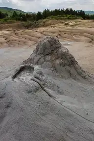 308679