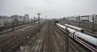 309963