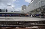 312558