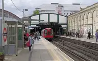 314360