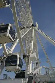 314742
