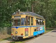 317618