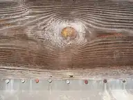 317900