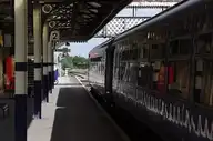 318011