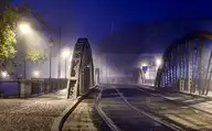 318242