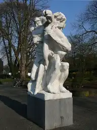 318483
