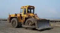 321100