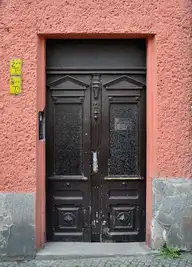 322300
