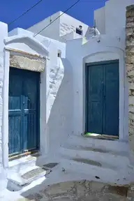 326363