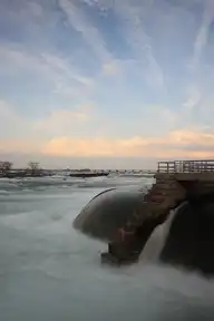 328436