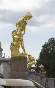 32900
