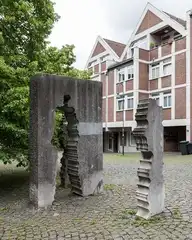 42630