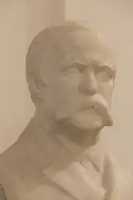 47136