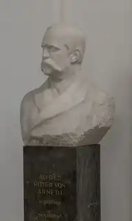 47137