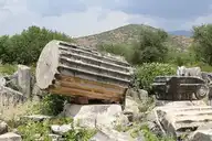 52022