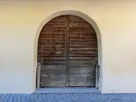 66868