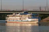 72716