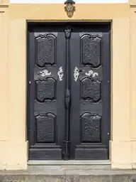 73527
