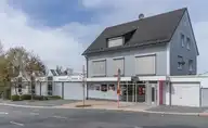 78687