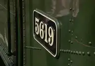 88925