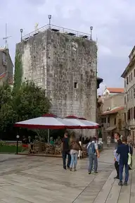 99498